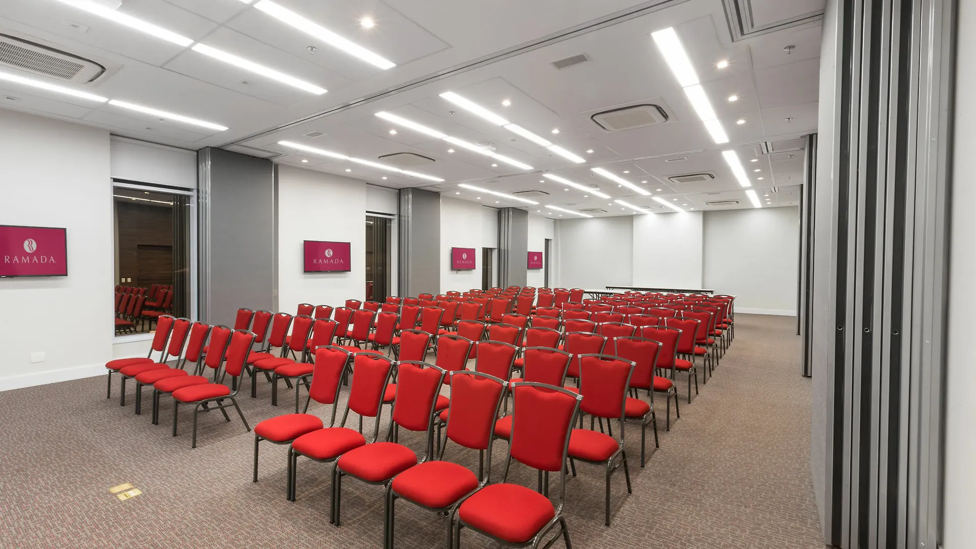 ****  Ramada By Wyndham Campinas Viracopos Hotel Brazil